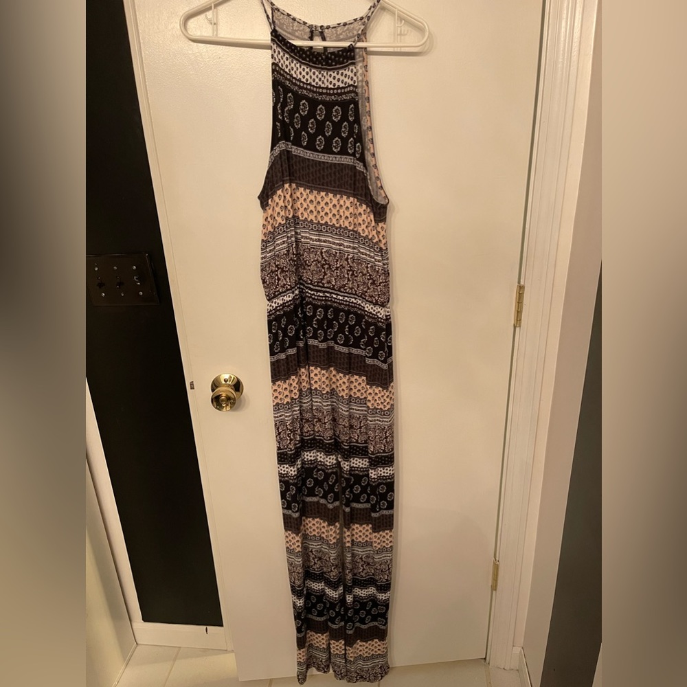 Light pink and black pattern maxi dress!